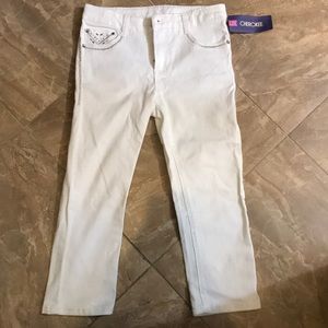 Juniors cropped white jeans